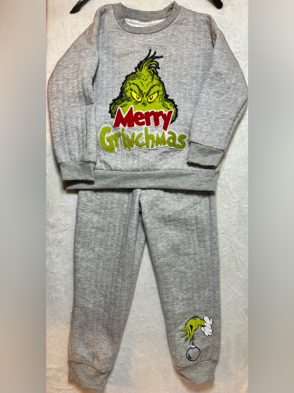 Merry Grinchmas Grey Sweatshirt & Joggers Set (Unisex size 5)